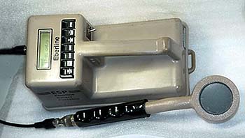 Ratemeter/Scaler Eberline ESP-2 con la classica sonda pancake Ludlum mod. 44-9.