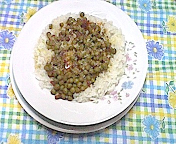 riso e piselli (arroz con arvejas y salsa de tomates)