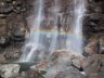 Stupenda cascata con arcobaleno