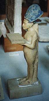 Statua di Akhenaton