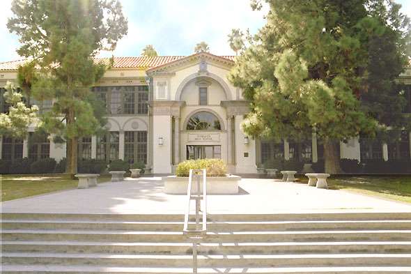 Sunnydale High School  in realt Torrance High School di Torrance, South Bay, California. Vicino alla casa di Buffy.